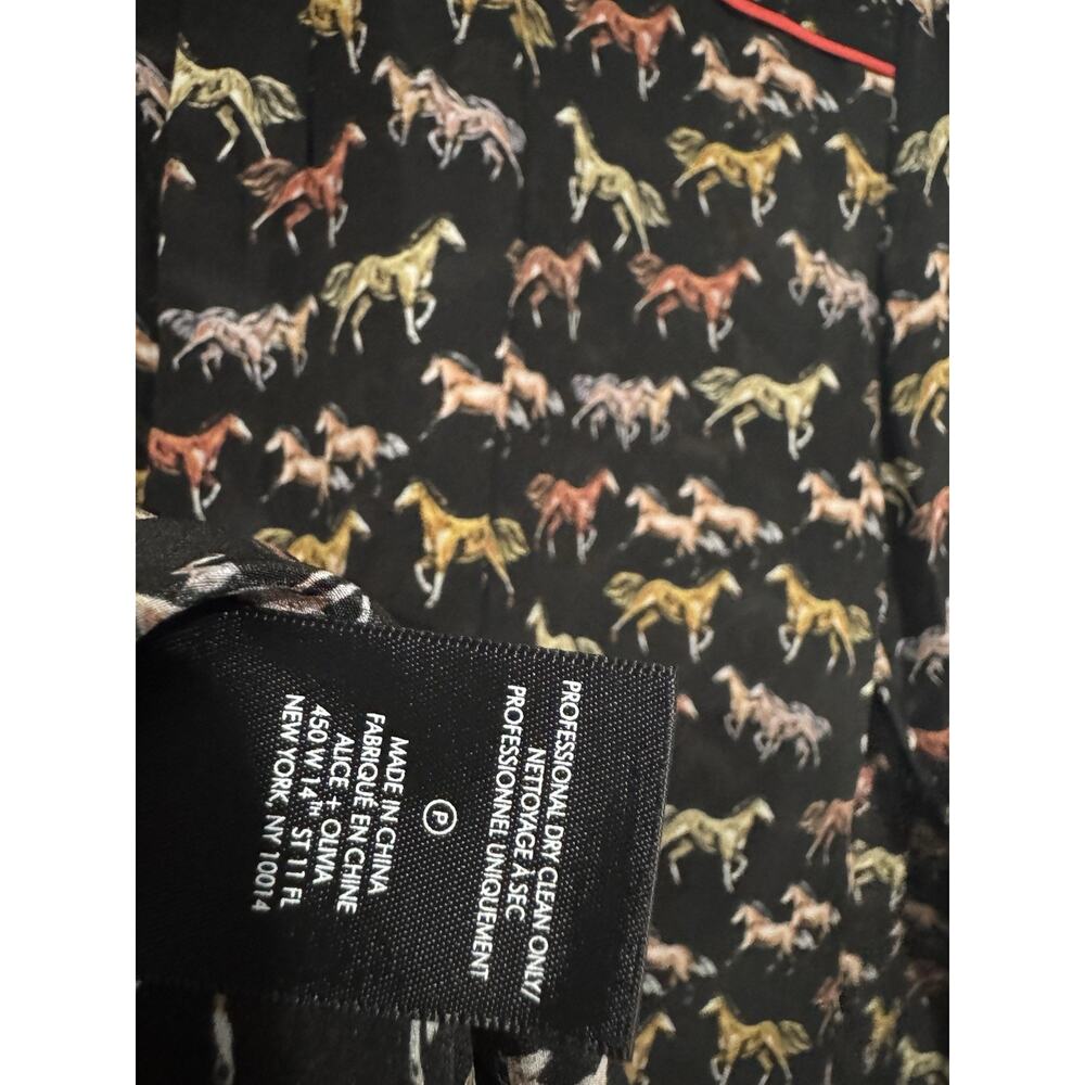 Alice + Olivia Willa Placket With Piping Silk Horse Blouse Top M - Picture 10 of 12